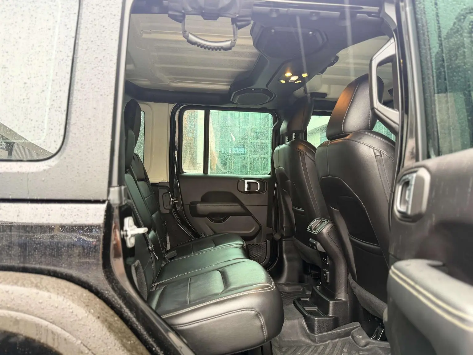 Jeep 2019 2.0T Sahara China VI