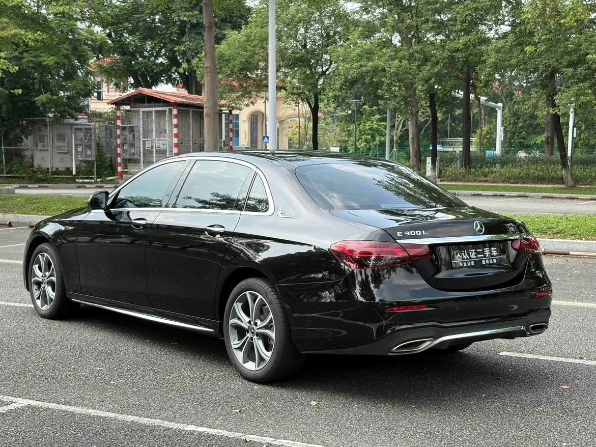 Mercedes-Benz E Class 2022 E 300 L Fashion Sport Sedan
