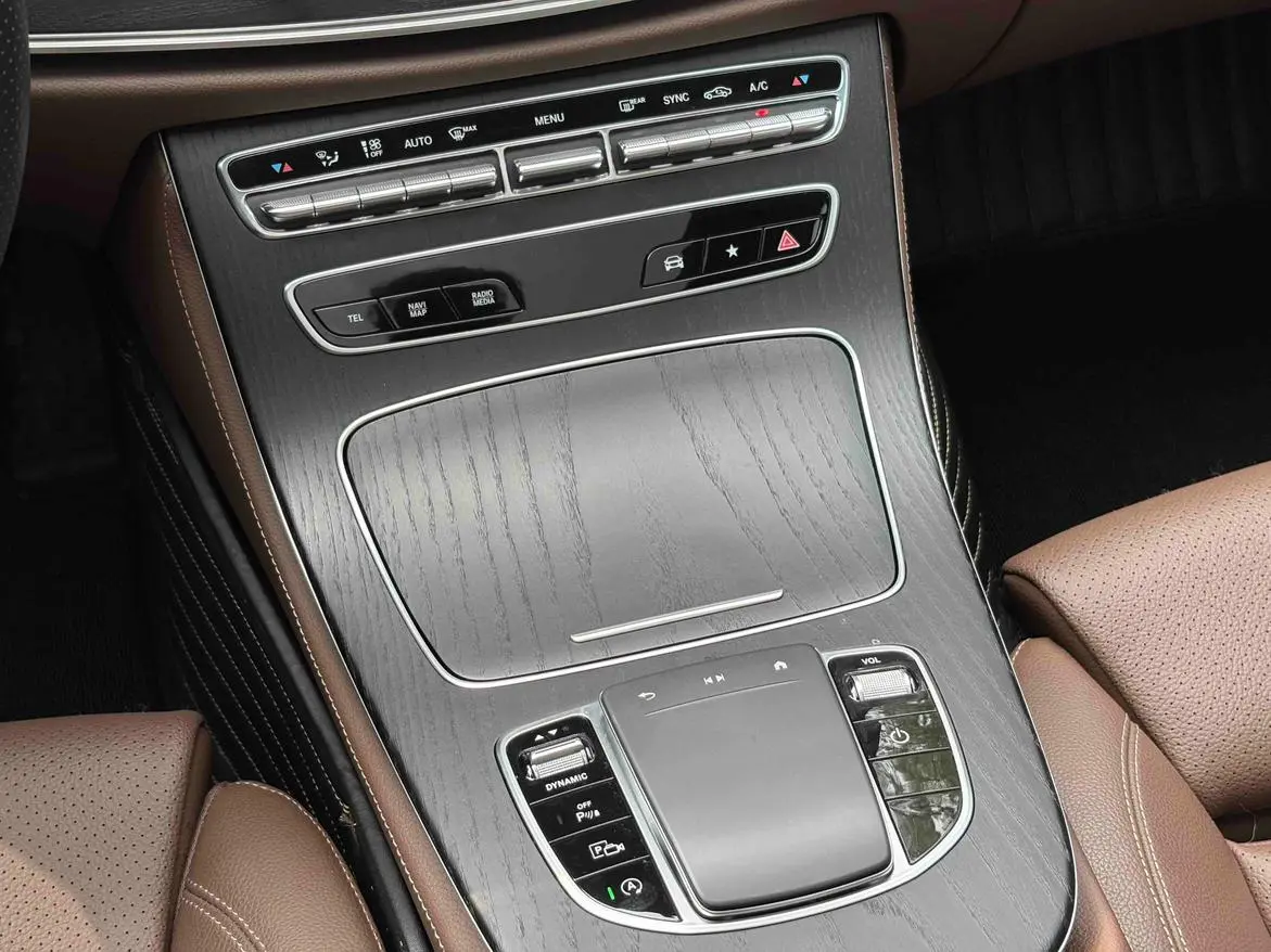 Mercedes-Benz E Class 2022 E 300 L Fashion Sport Sedan