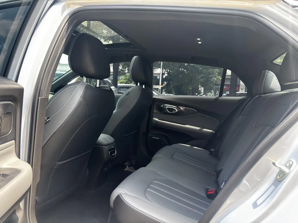 GAC Trumpchi Empow 2024 270T DCT R-Style