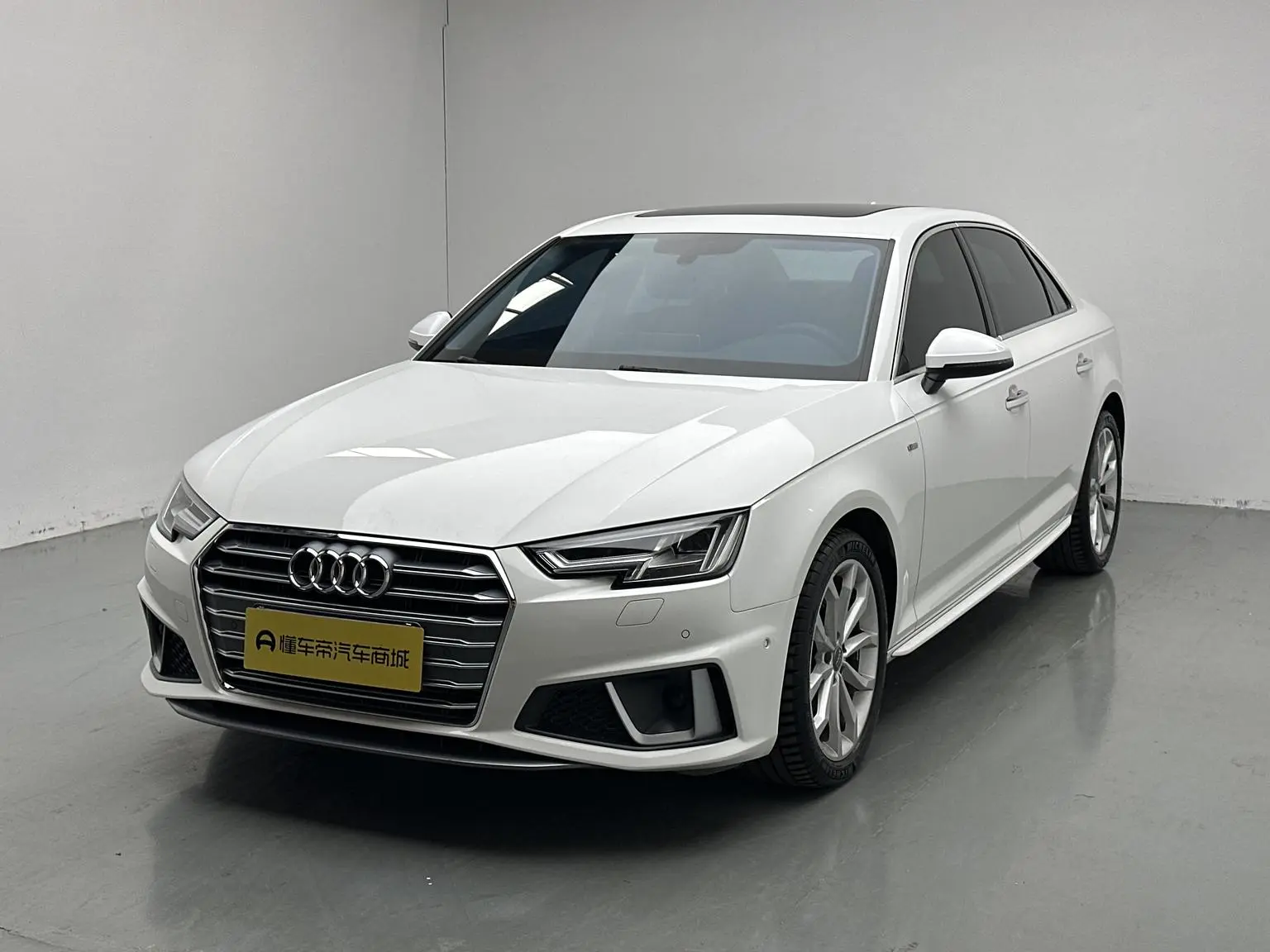Audi A4L 2019 40 TFSI Fashion China V