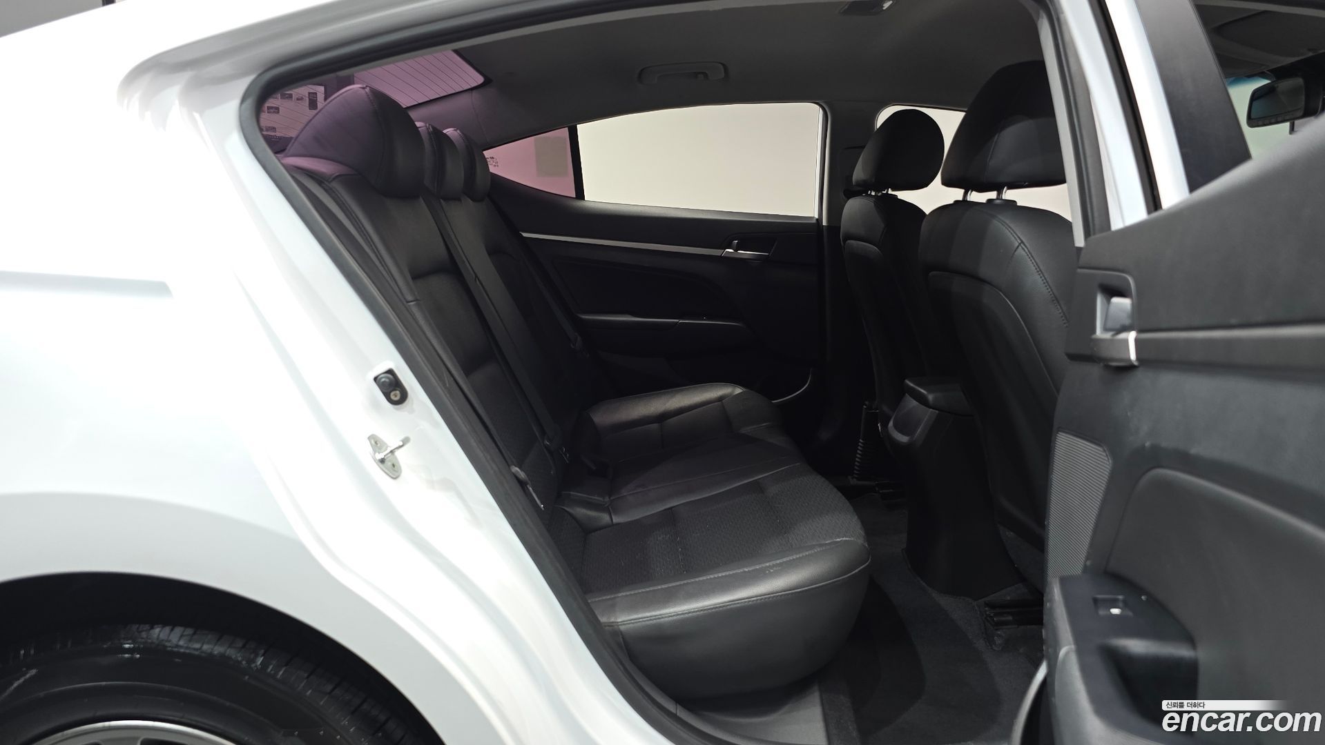 Hyundai AVANTE 1.6 2018