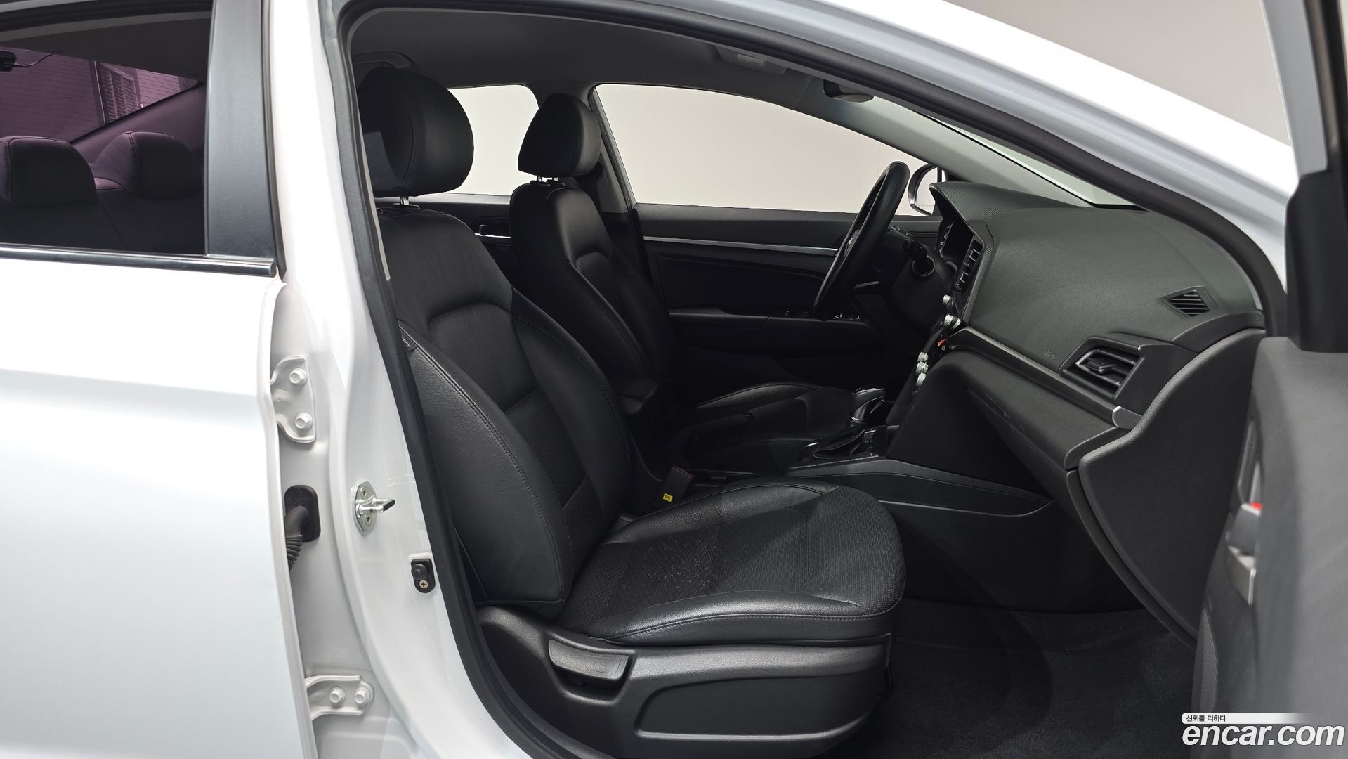 Hyundai AVANTE 1.6 2018