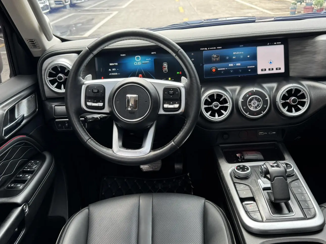 300 2021 2.0T