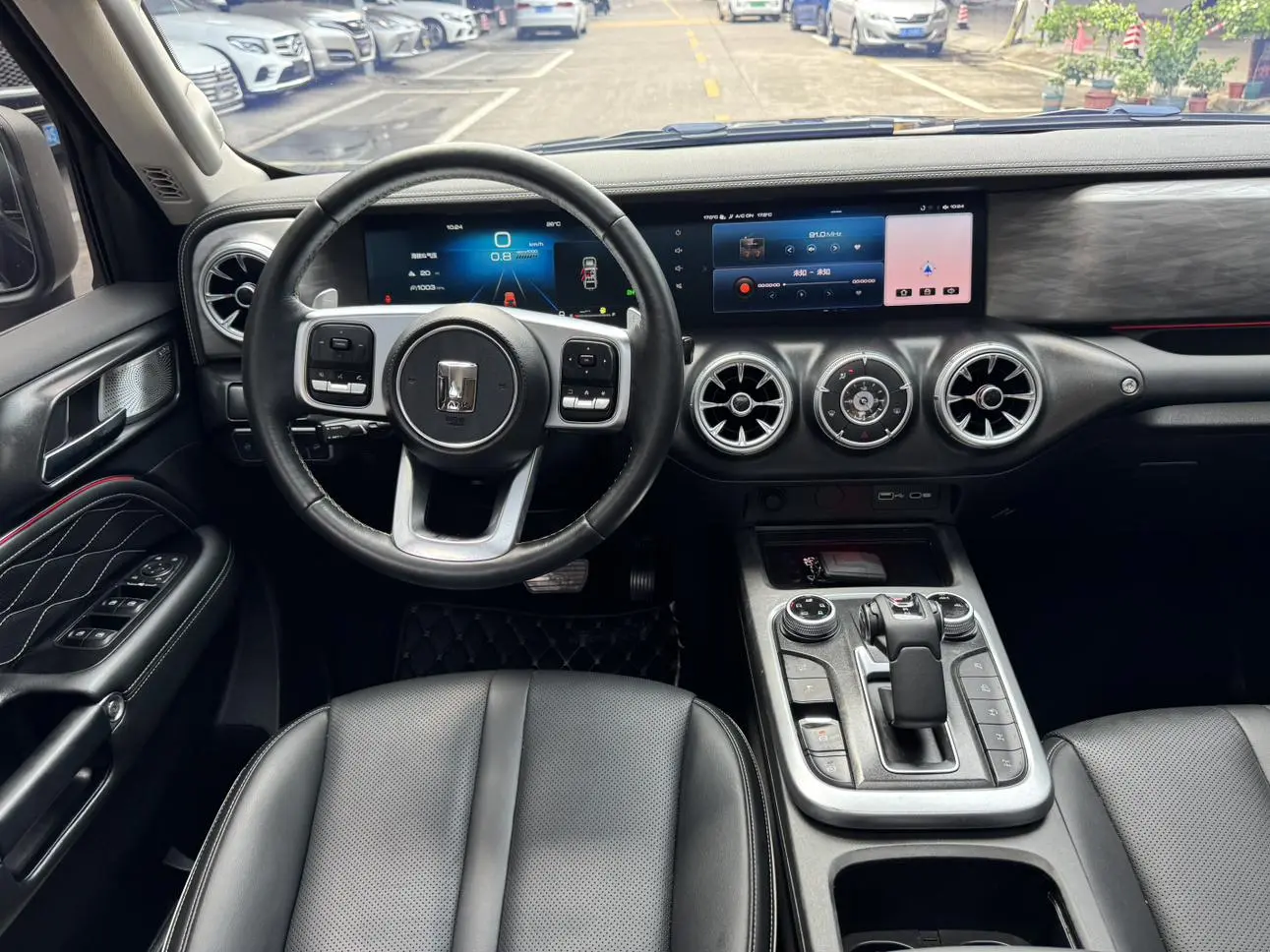 300 2021 2.0T