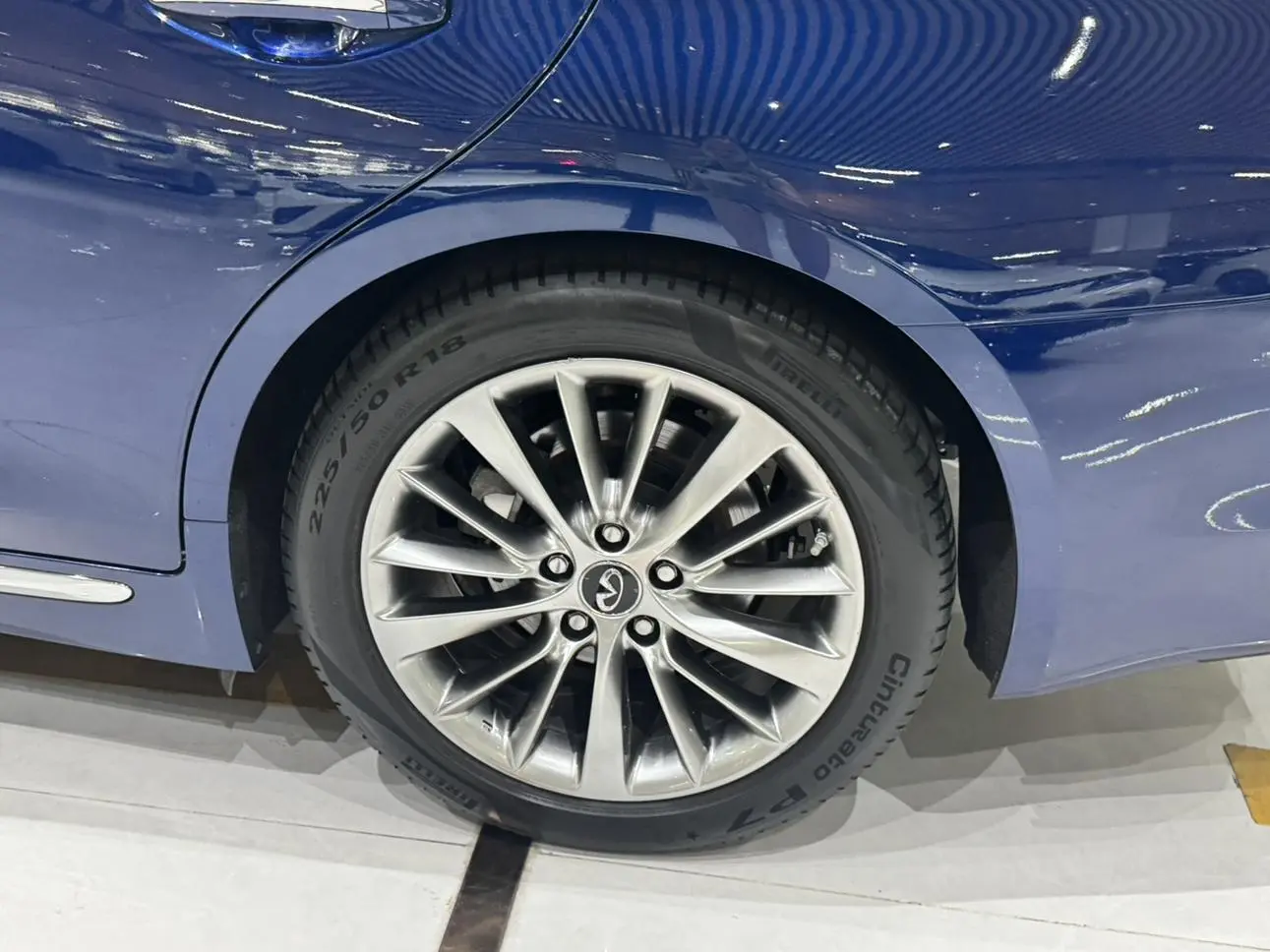 Infiniti Q50L 2018 2.0T China VI