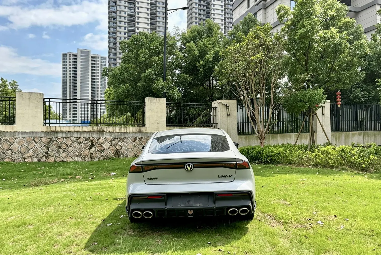Changan UNI-V 2022 2.0T