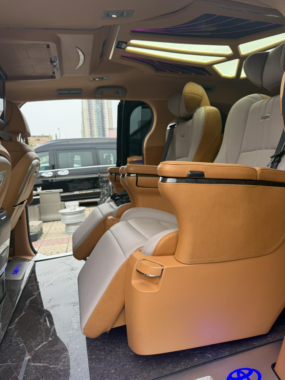 Senna 2023 Dual Engine 2.5L Deluxe Edition