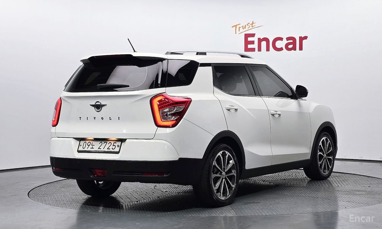 KG Mobility (Ssangyong) Tivoli Air Diesel IX 2WD 2017