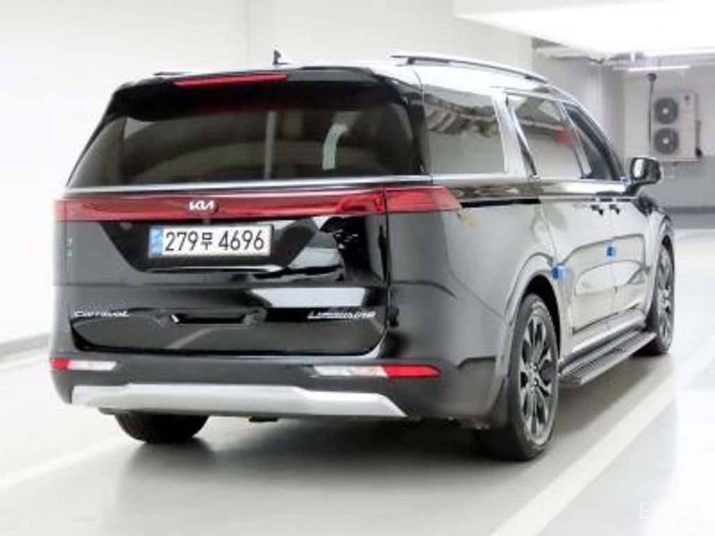 Kia Carnival 4th generation diesel 7-seater Signature 2021