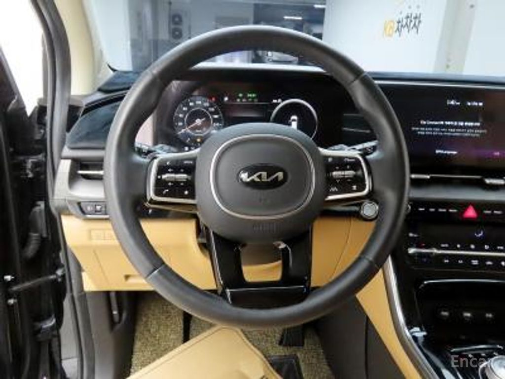 Kia Carnival 4th generation diesel 7-seater Signature 2021