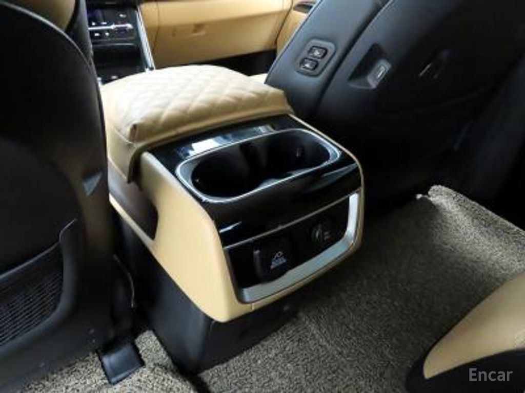 Kia Carnival 4th generation diesel 7-seater Signature 2021