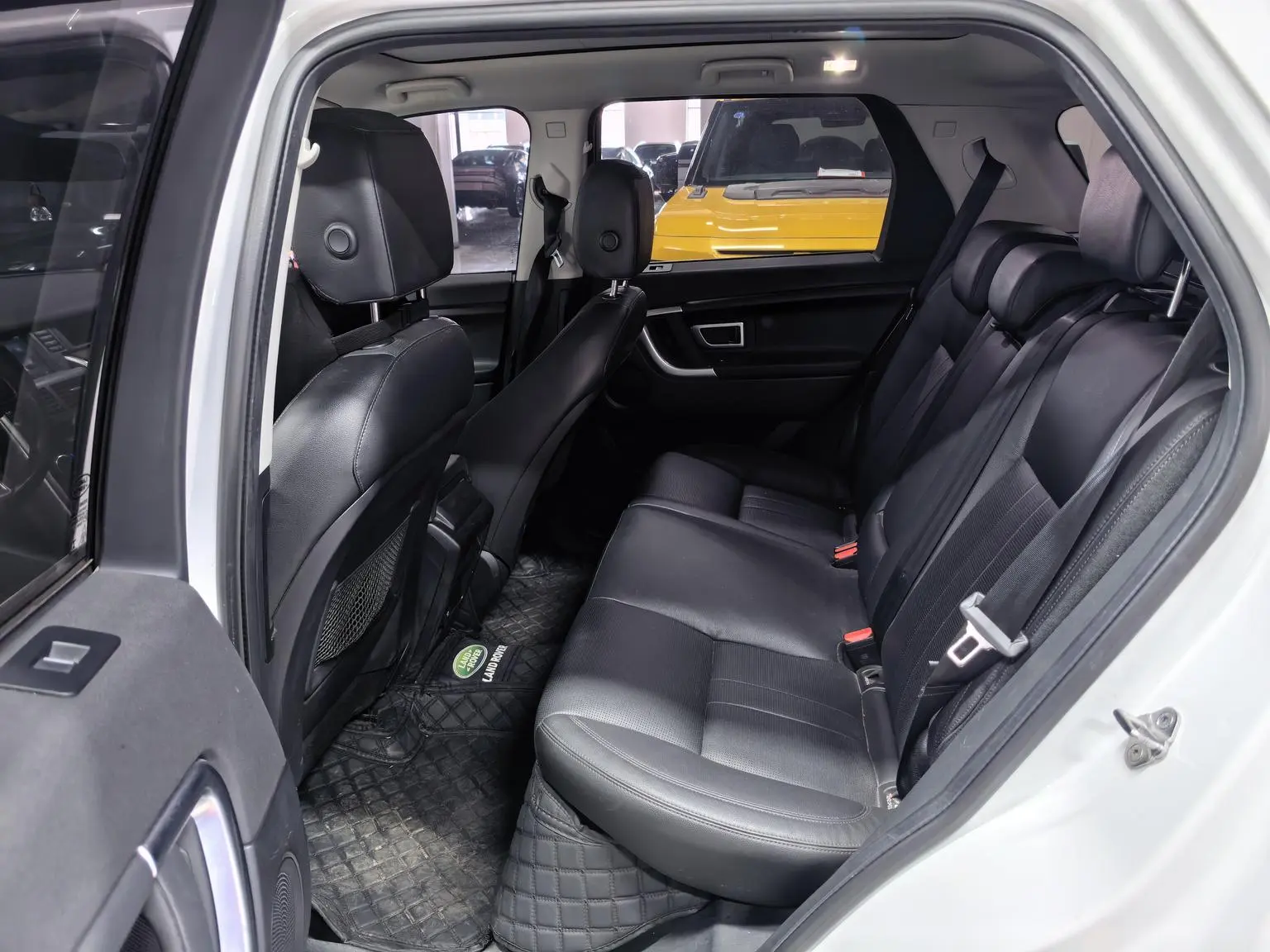 Land Rover Discovery Sport 2019 240PS SE China VI