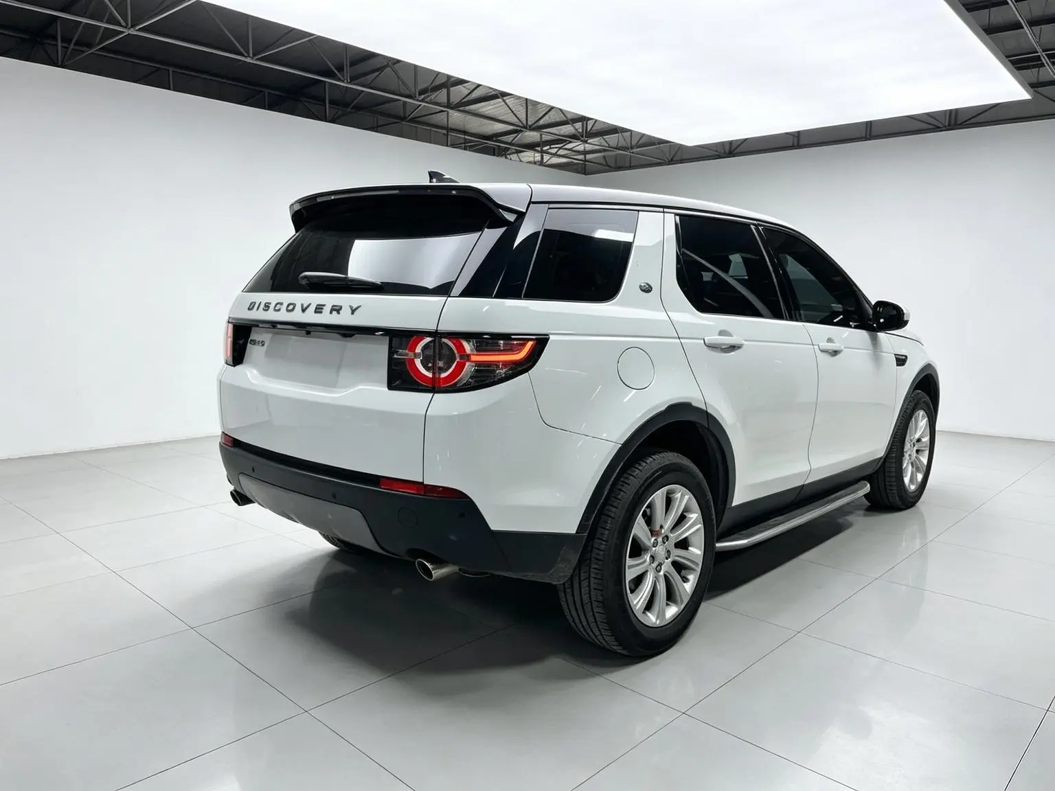Land Rover Discovery Sport 2019 240PS SE China VI