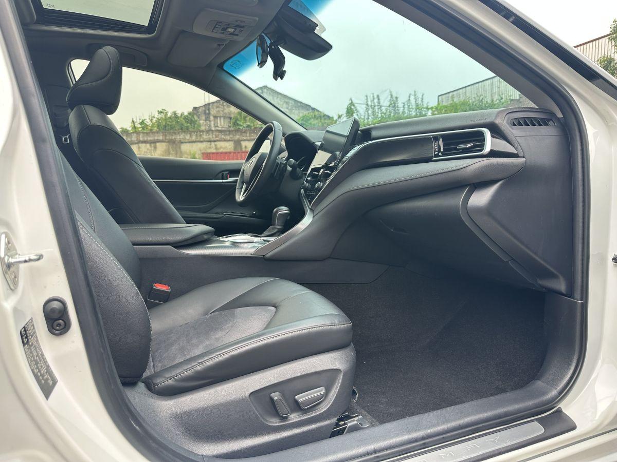 Toyota Camry 2022 2.0S