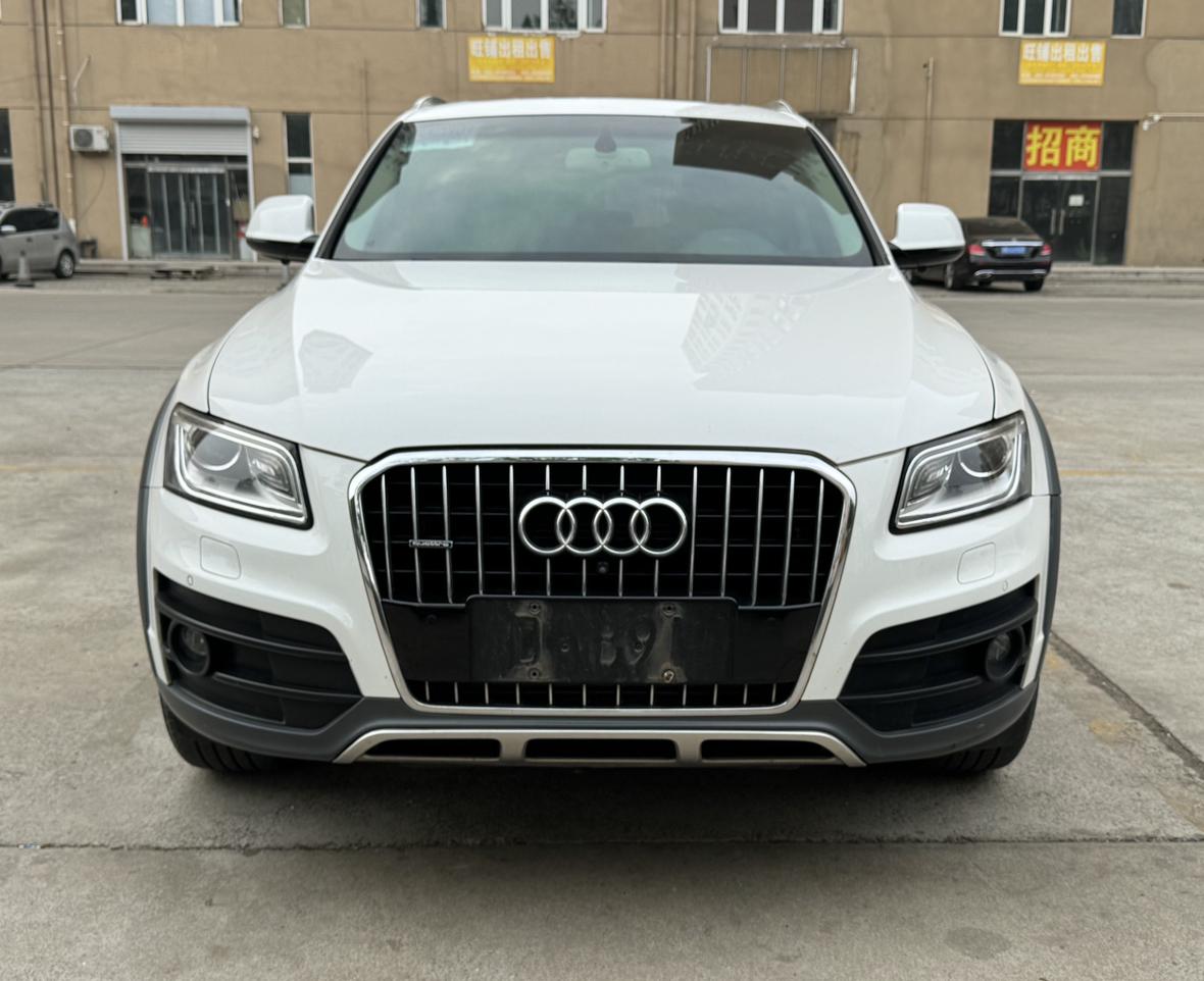 Audi Q5 2018 Heritage 40 TFSI Tech