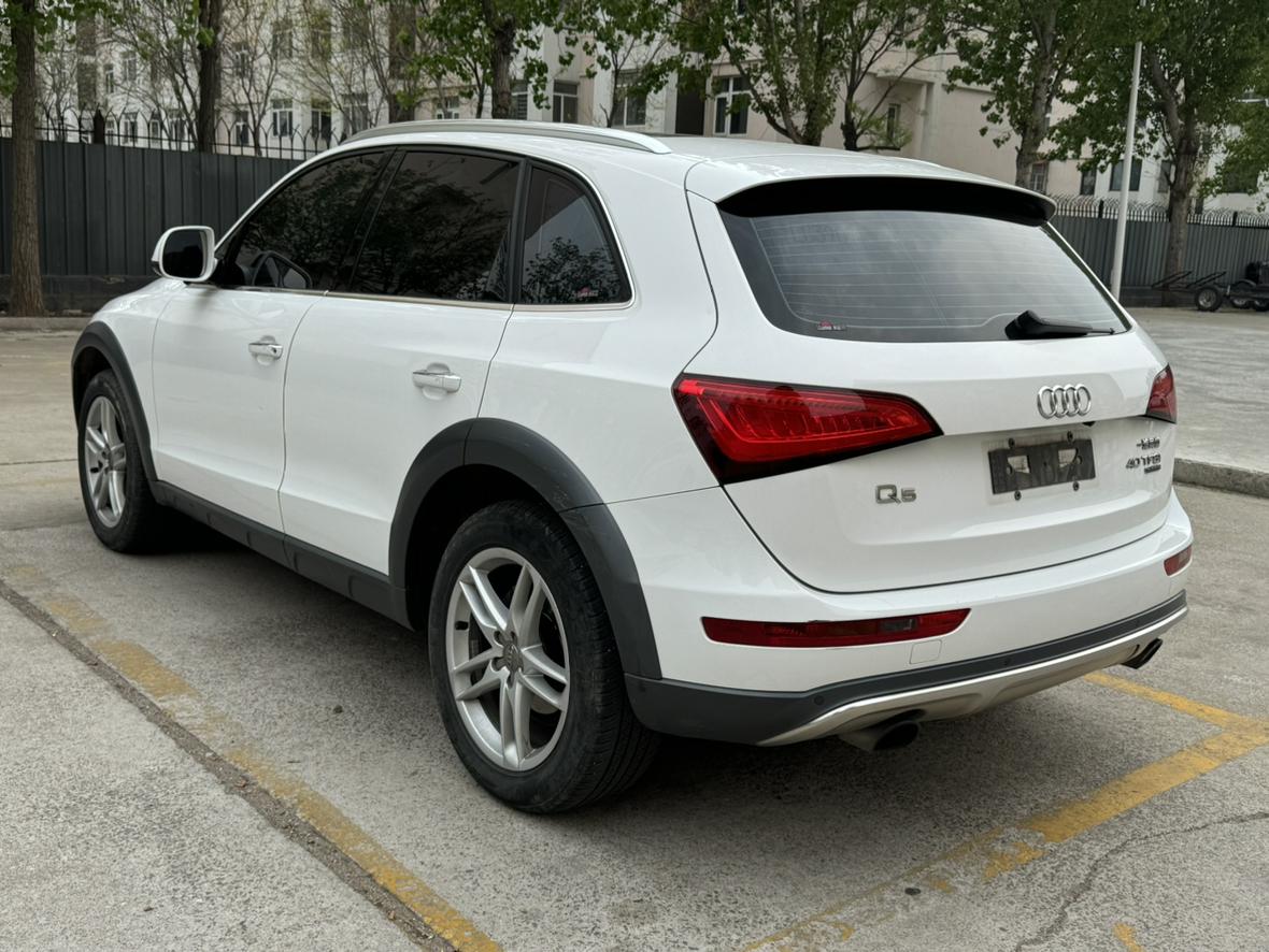 Audi Q5 2018 Heritage 40 TFSI Tech