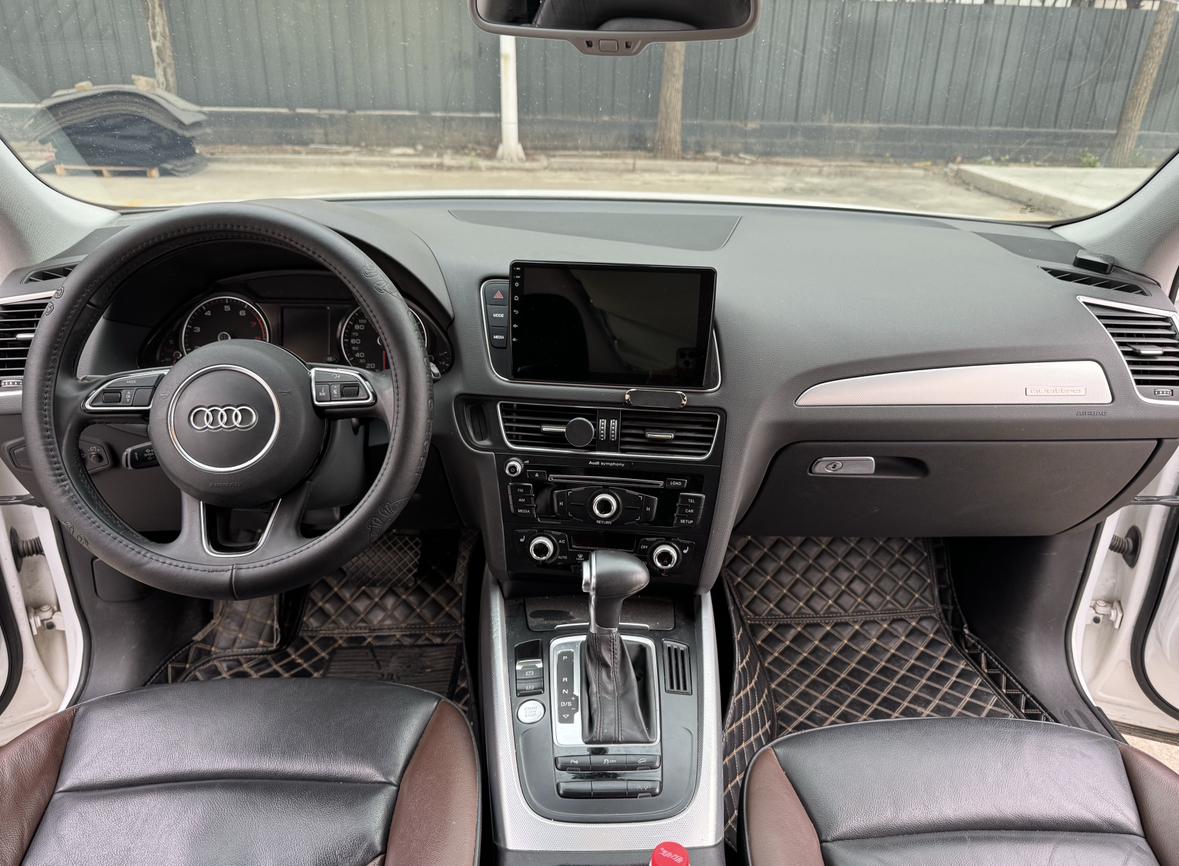 Audi Q5 2018 Heritage 40 TFSI Tech