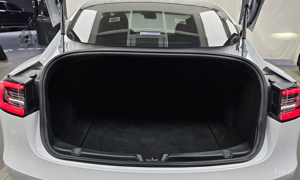 Tesla Model 3 Standard Range Plus RWD 2020