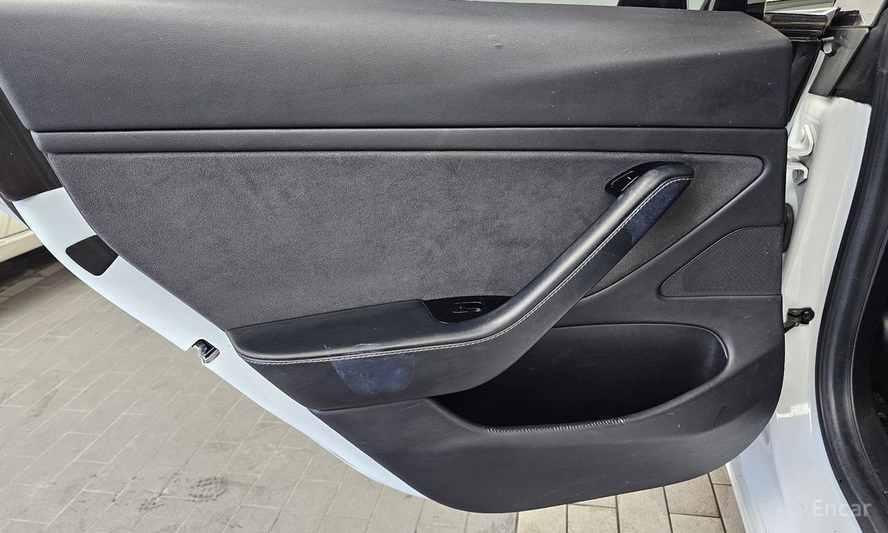 Tesla Model 3 Standard Range Plus RWD 2020