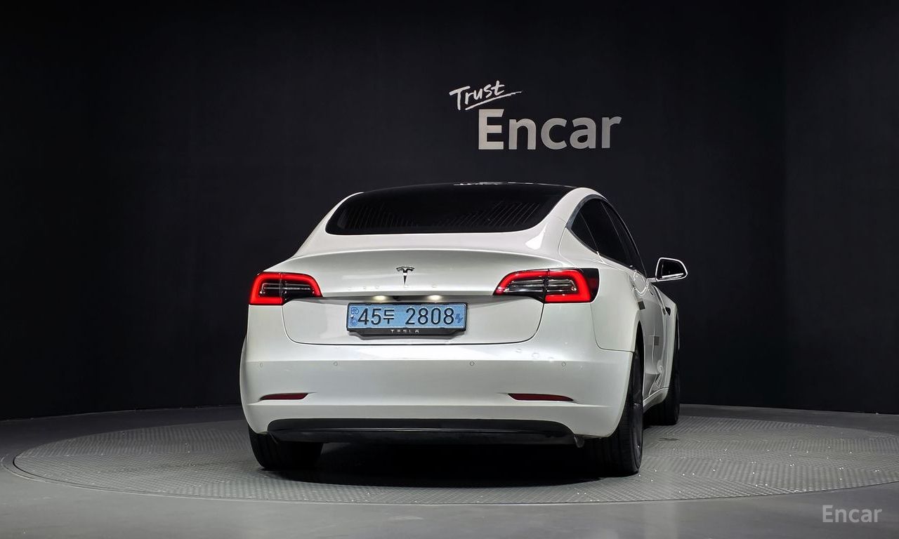 Tesla Model 3 Standard Range Plus RWD 2020