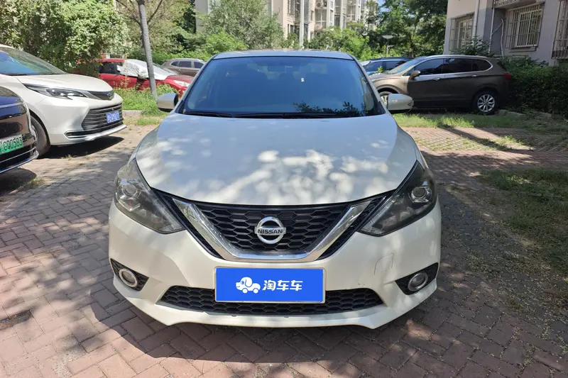 Sylphy 2019 1.6XV CVT Intelligent Premium Edition National V