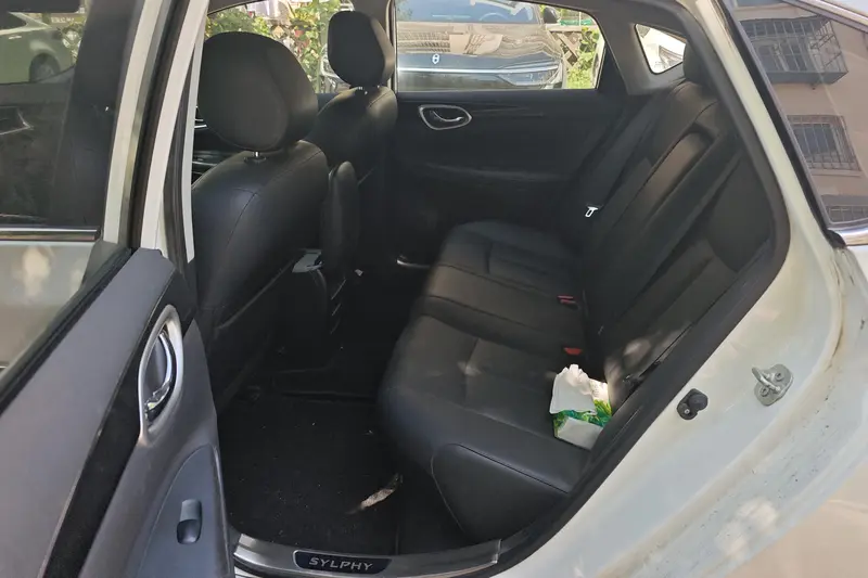 Sylphy 2019 1.6XV CVT Intelligent Premium Edition National V