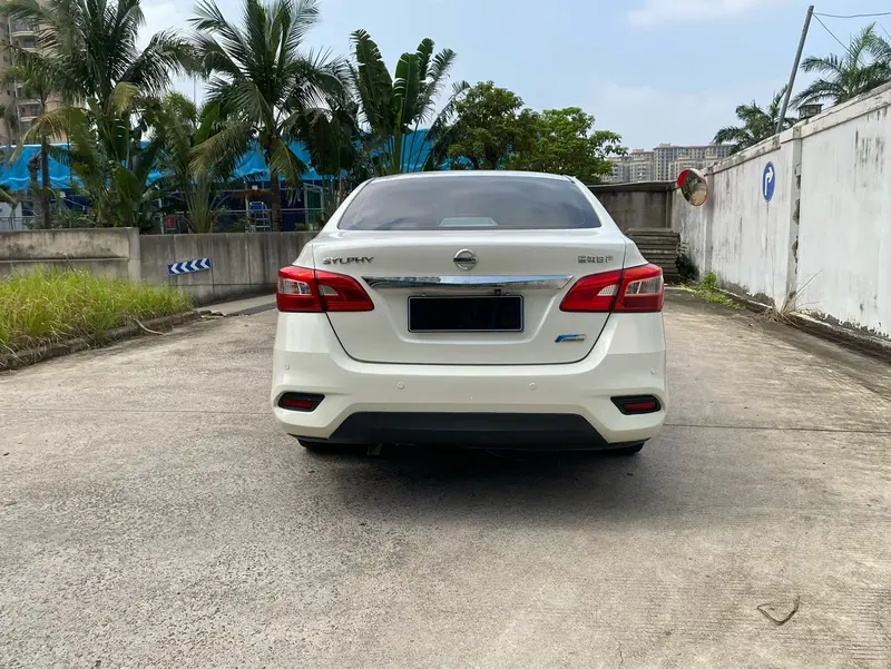 Sylphy 2019 1.6XV CVT Intelligent Premium Edition National VI