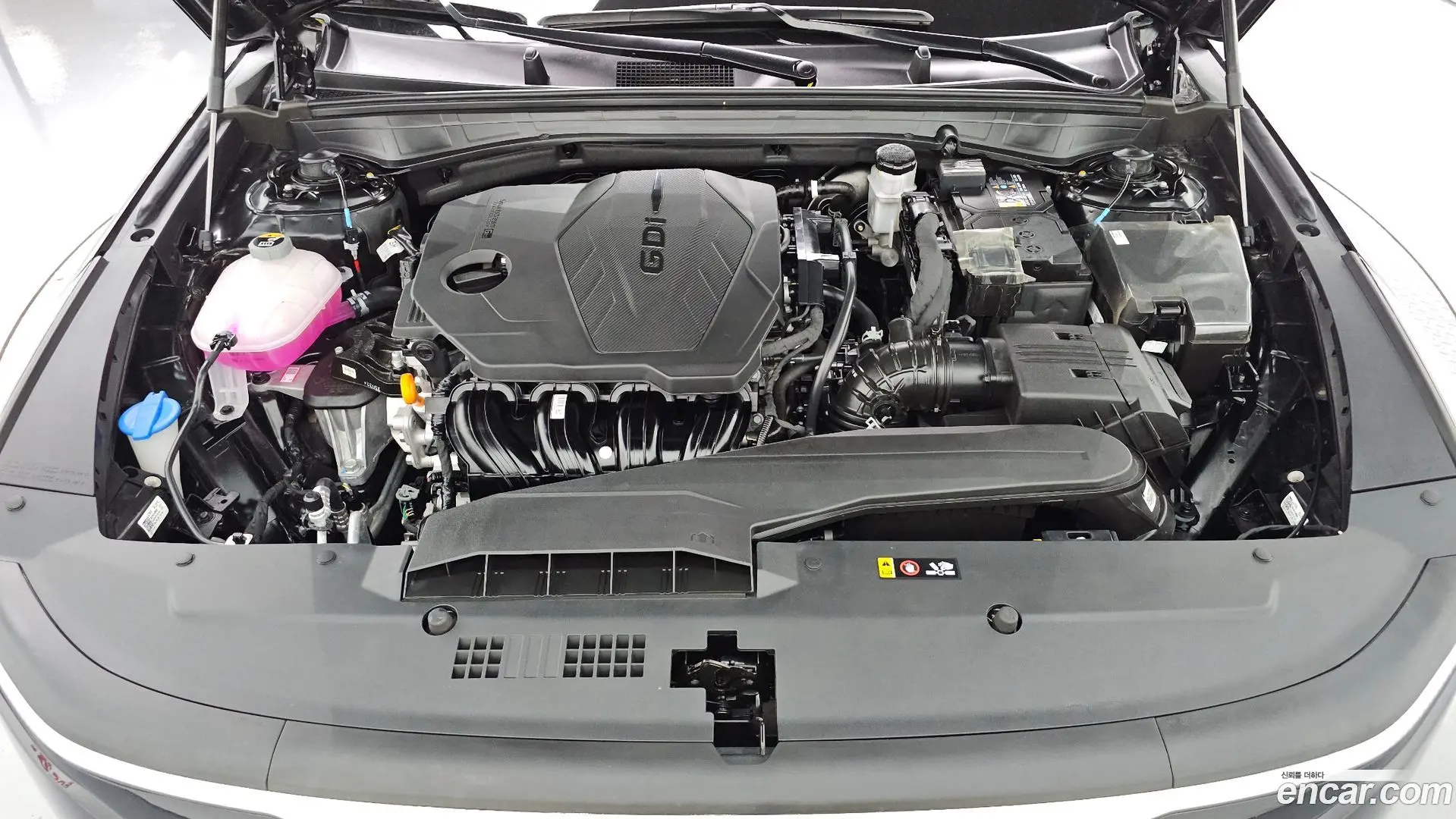 Kia K8 2.5 Gasoline 2WD