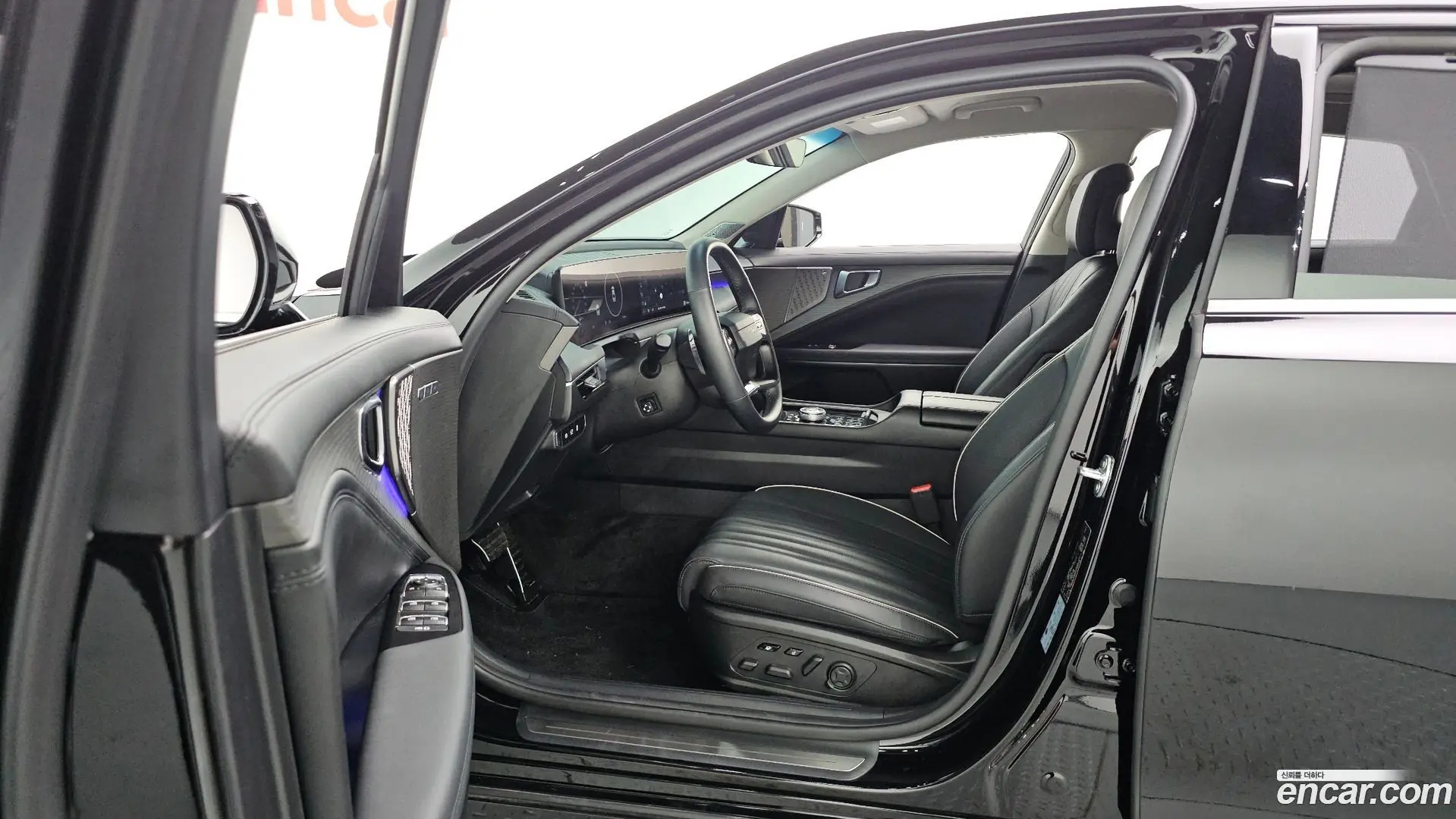 Kia K8 2.5 Gasoline 2WD