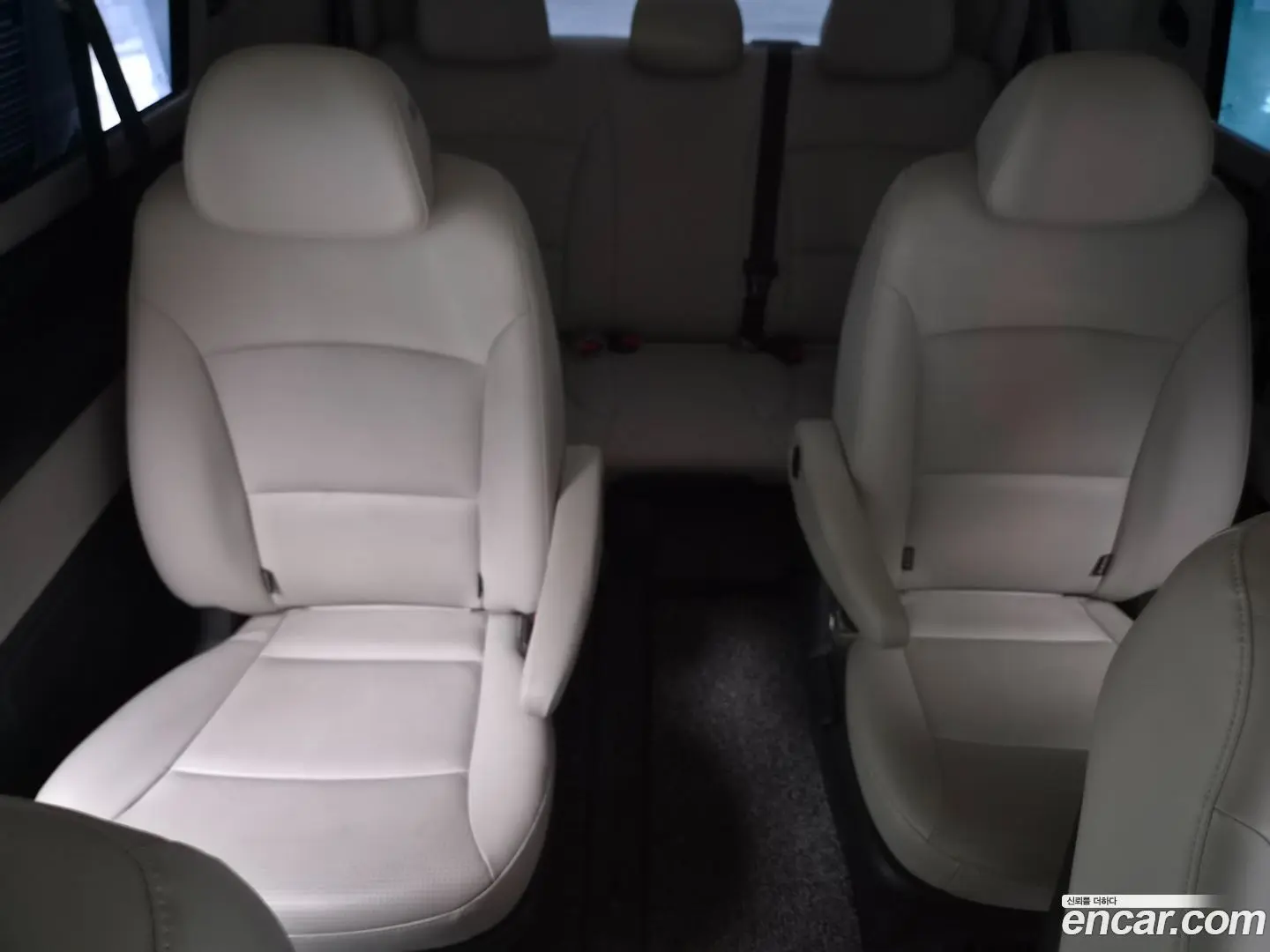 Hyundai Starex Limousine