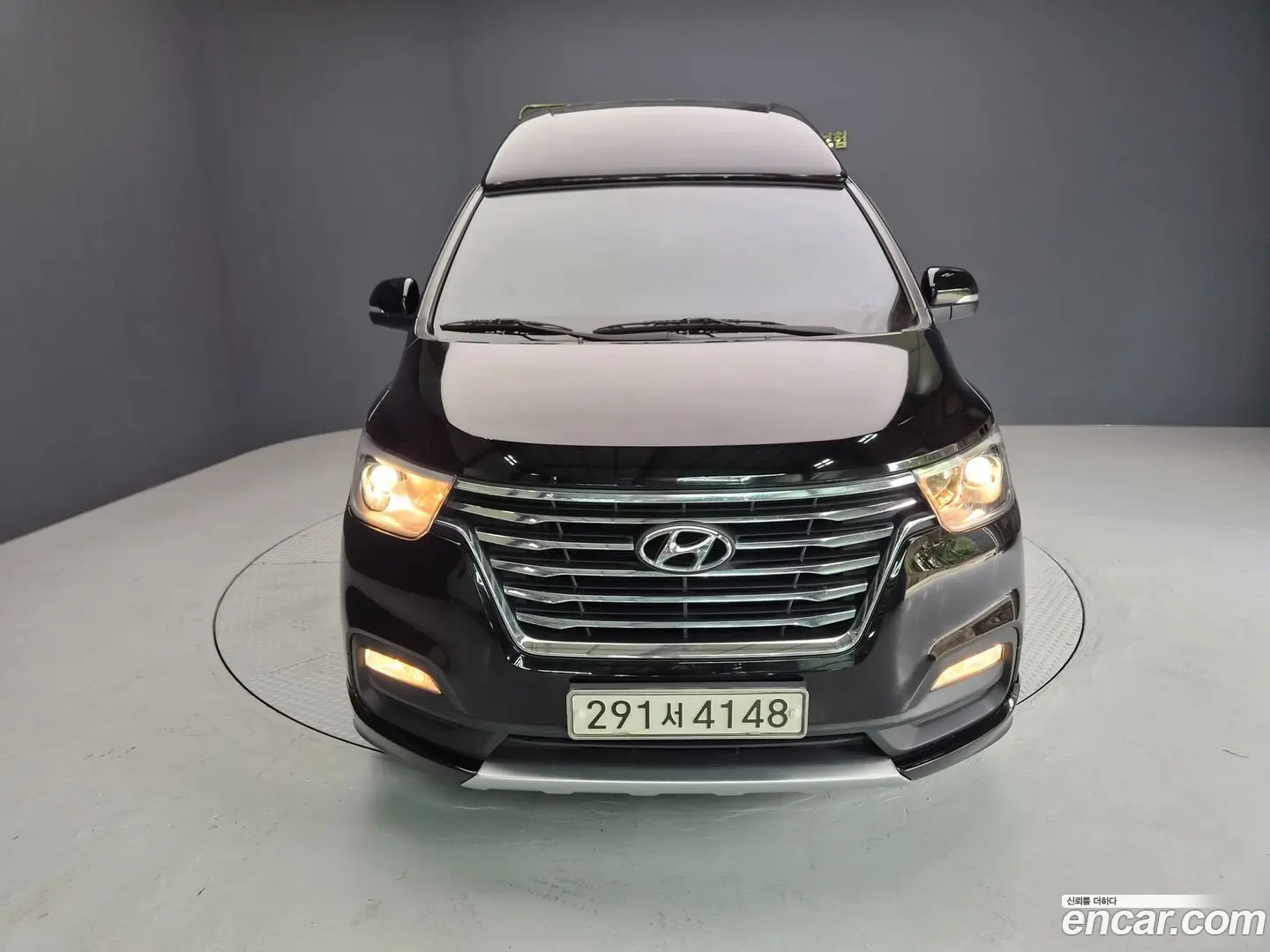 Hyundai Starex Limousine