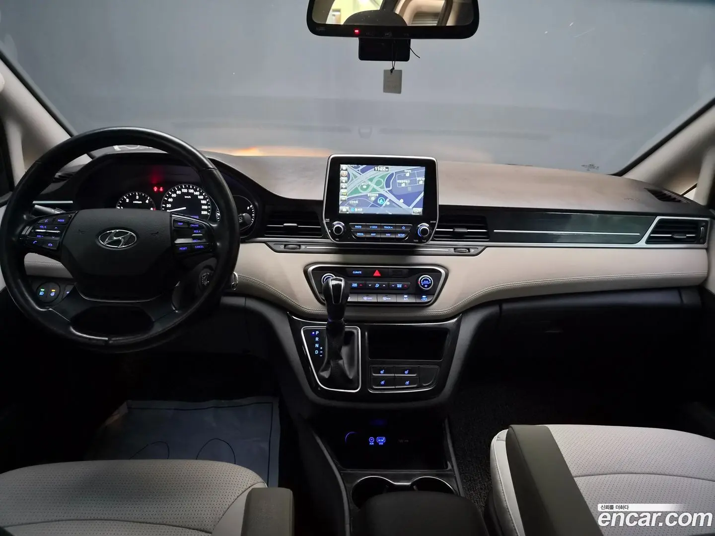 Hyundai Starex Limousine