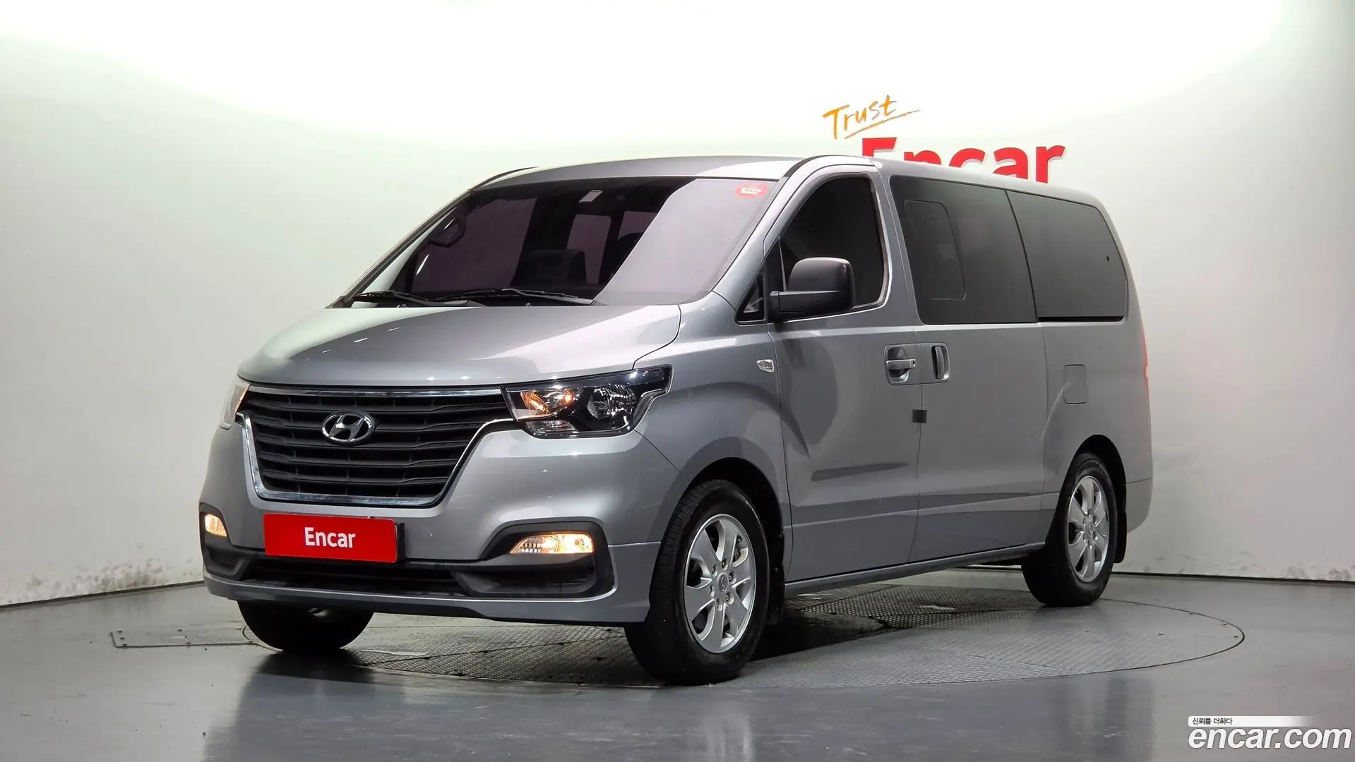 Hyundai Starex Urban 9-Seater