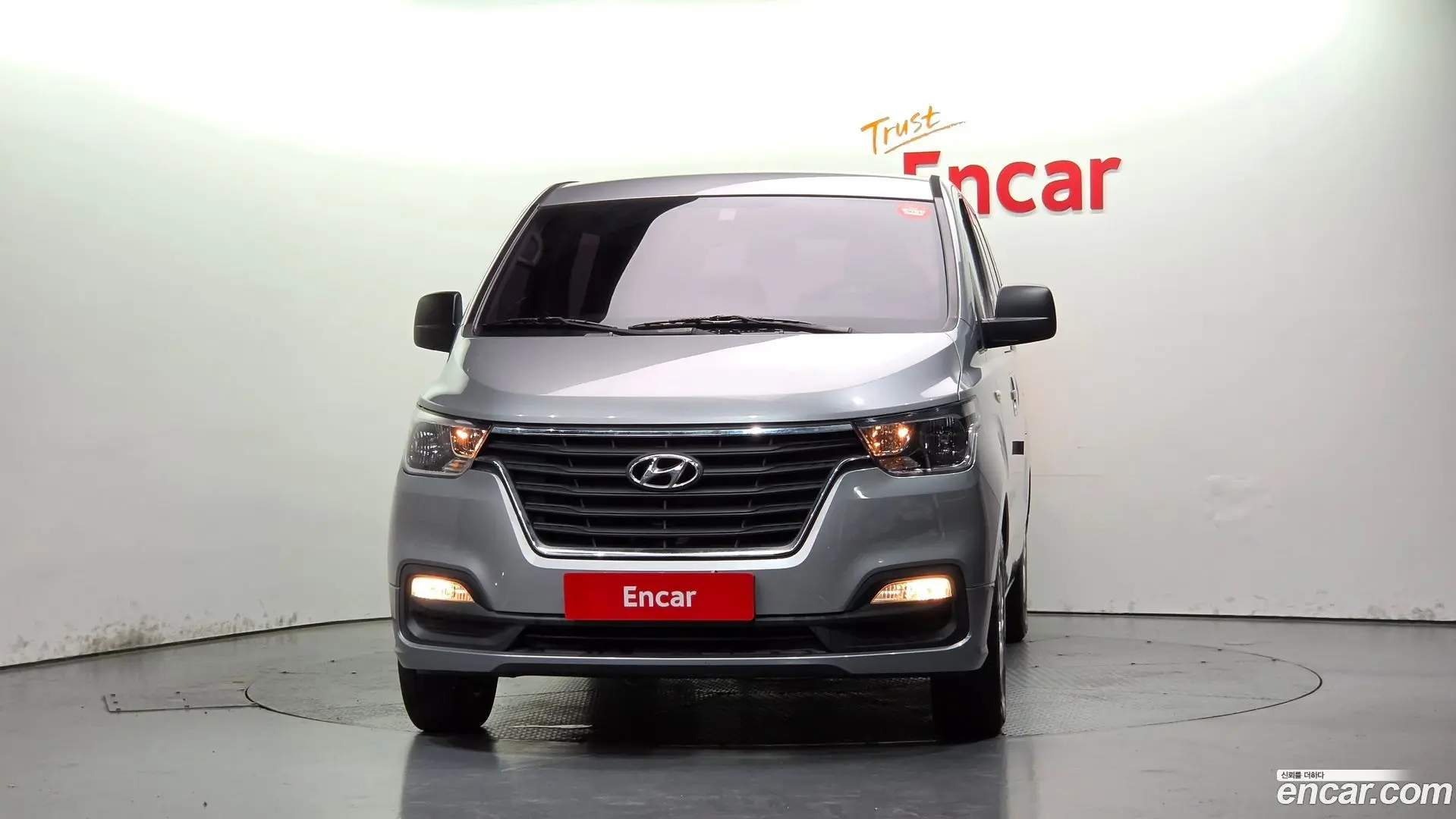 Hyundai Starex Urban 9-Seater
