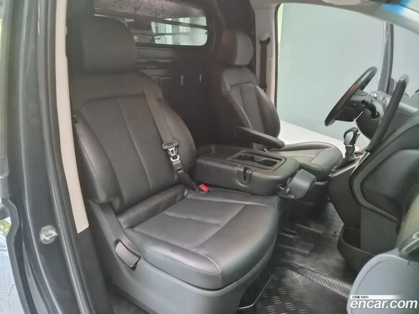 Hyundai Staria L3.5 Cargo 3-Seater