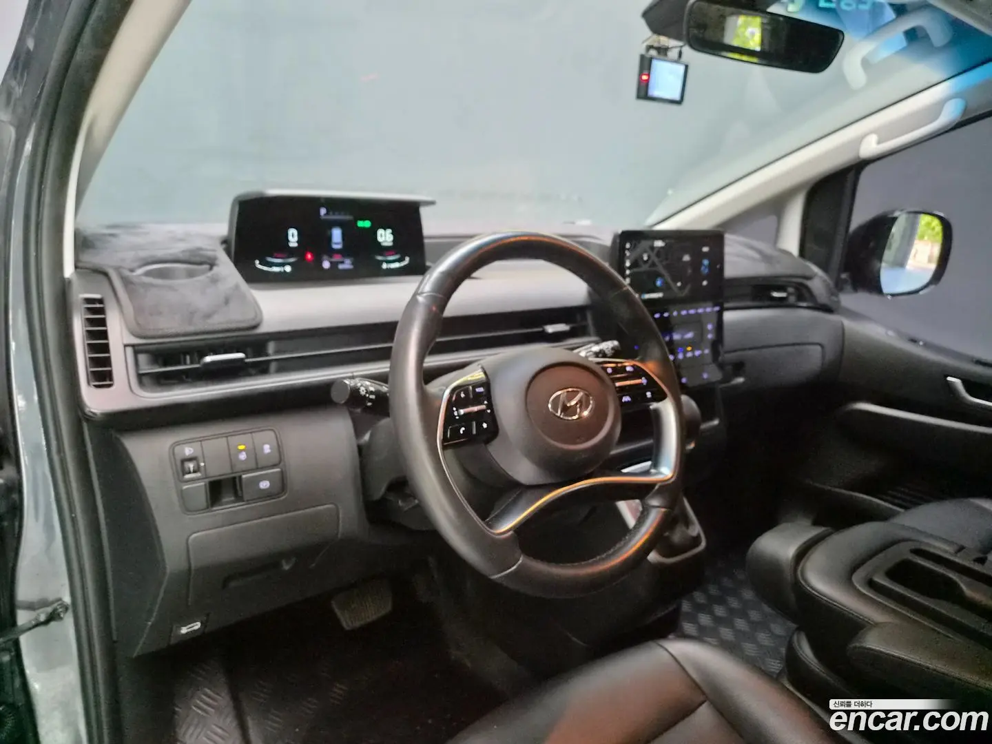 Hyundai Staria L3.5 Cargo 3-Seater