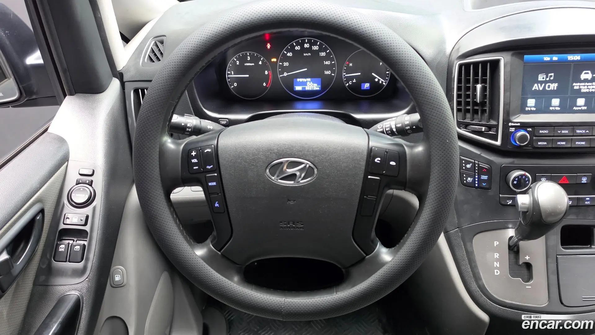 Hyundai Starex Wagon 12-Seater