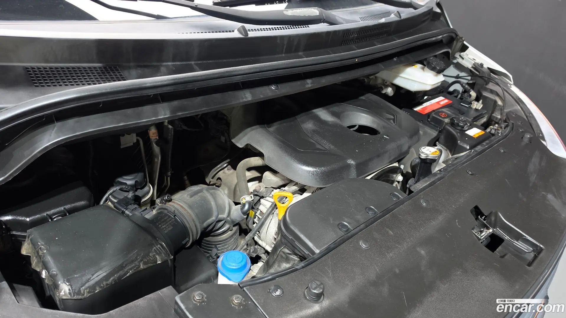 Hyundai Starex Wagon 12-Seater