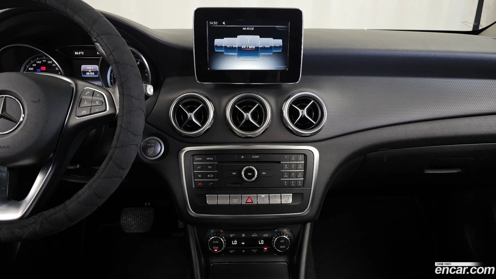 Mercedes-Benz GLA-Class GLA220 2017