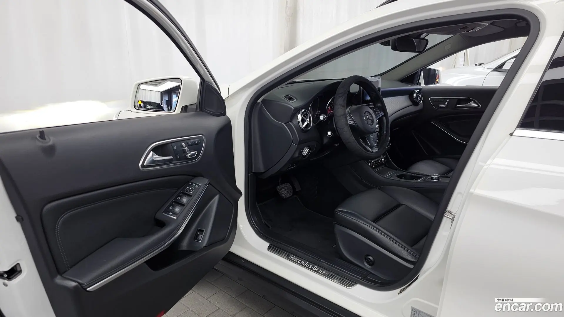 Mercedes-Benz GLA-Class GLA220 2017