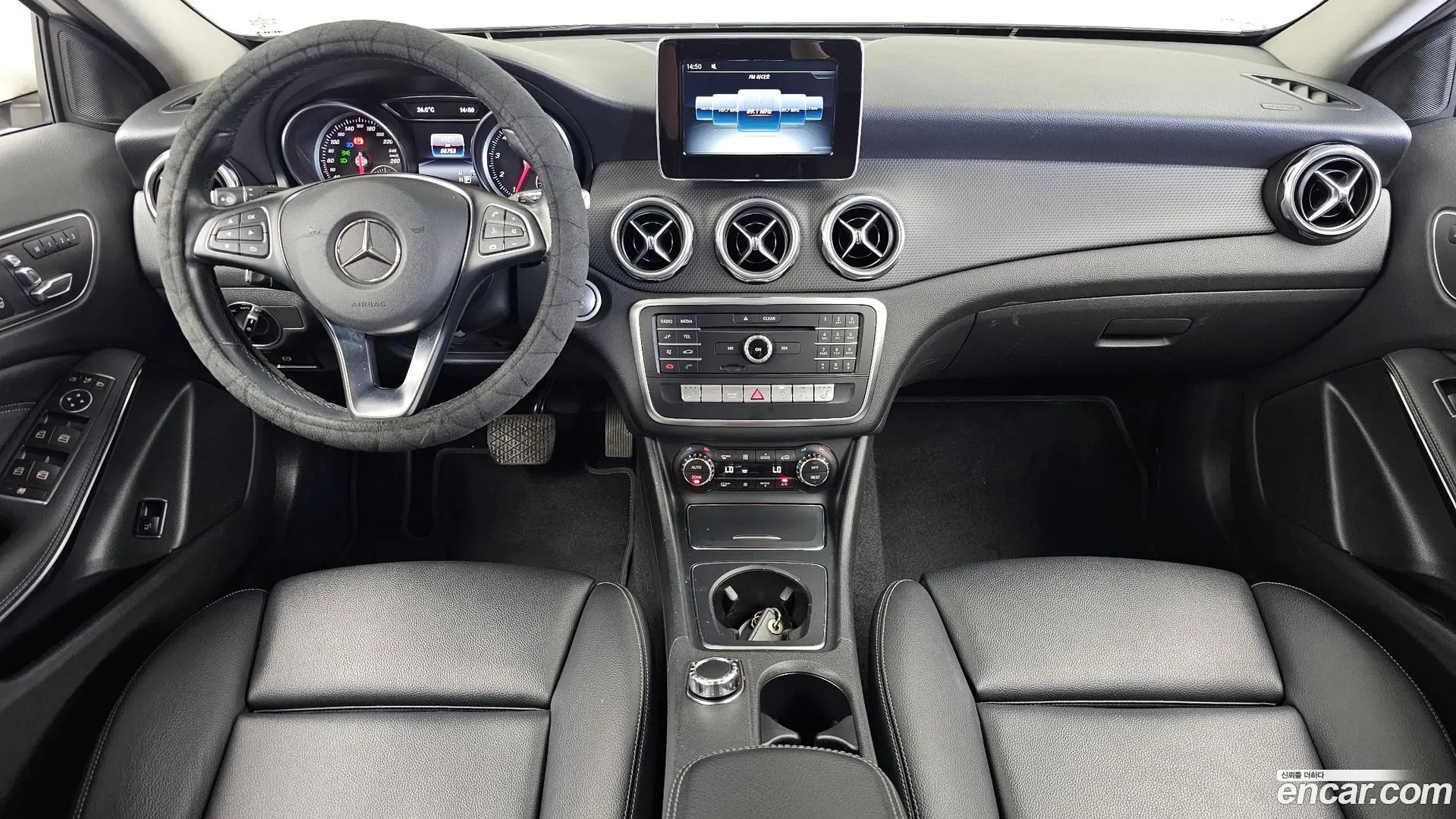 Mercedes-Benz GLA-Class GLA220 2017