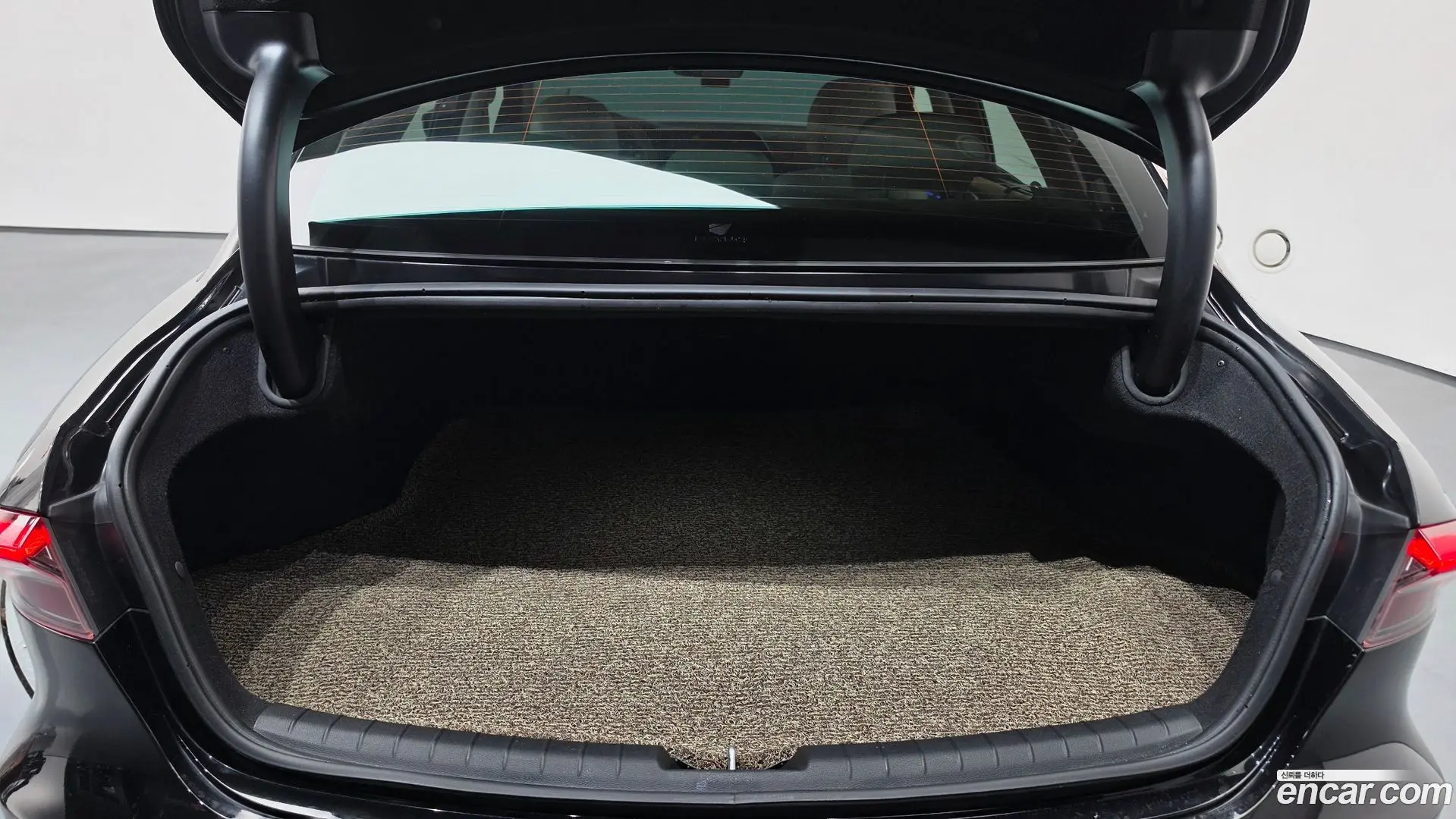 Hyundai Grandeur 3.0 LPi
