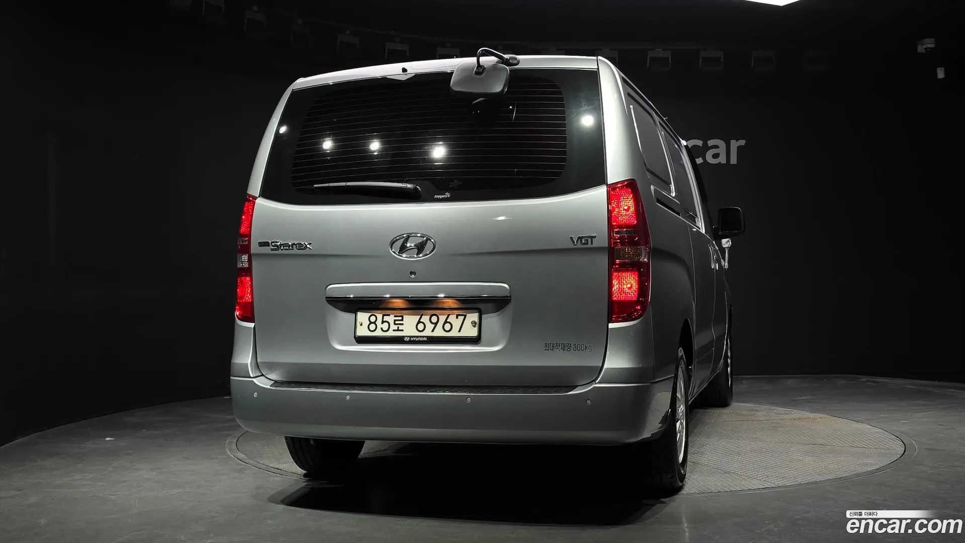 Hyundai Starex Van 3-Seater