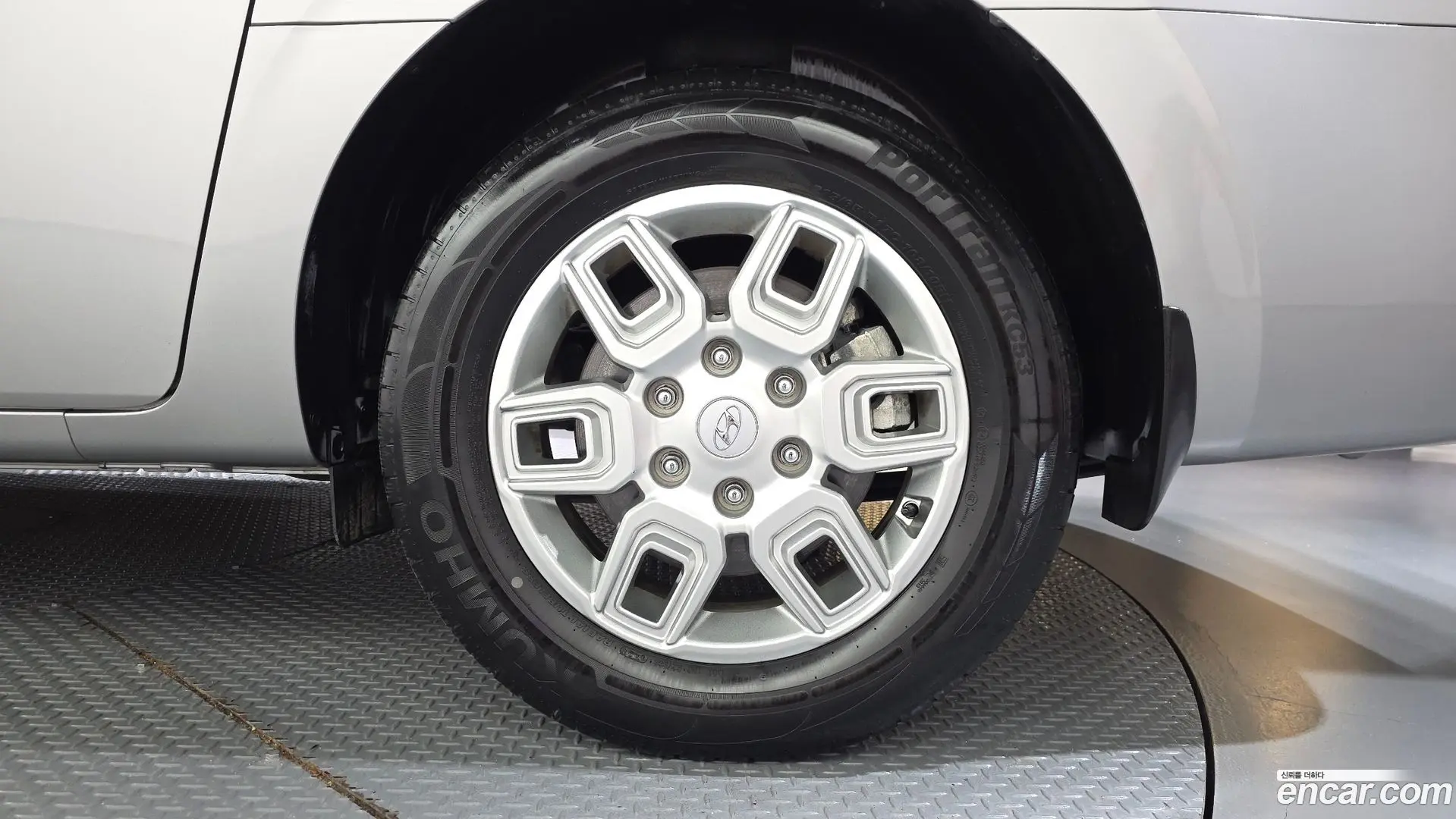 Hyundai Staria L3.5 Cargo 5-Seater