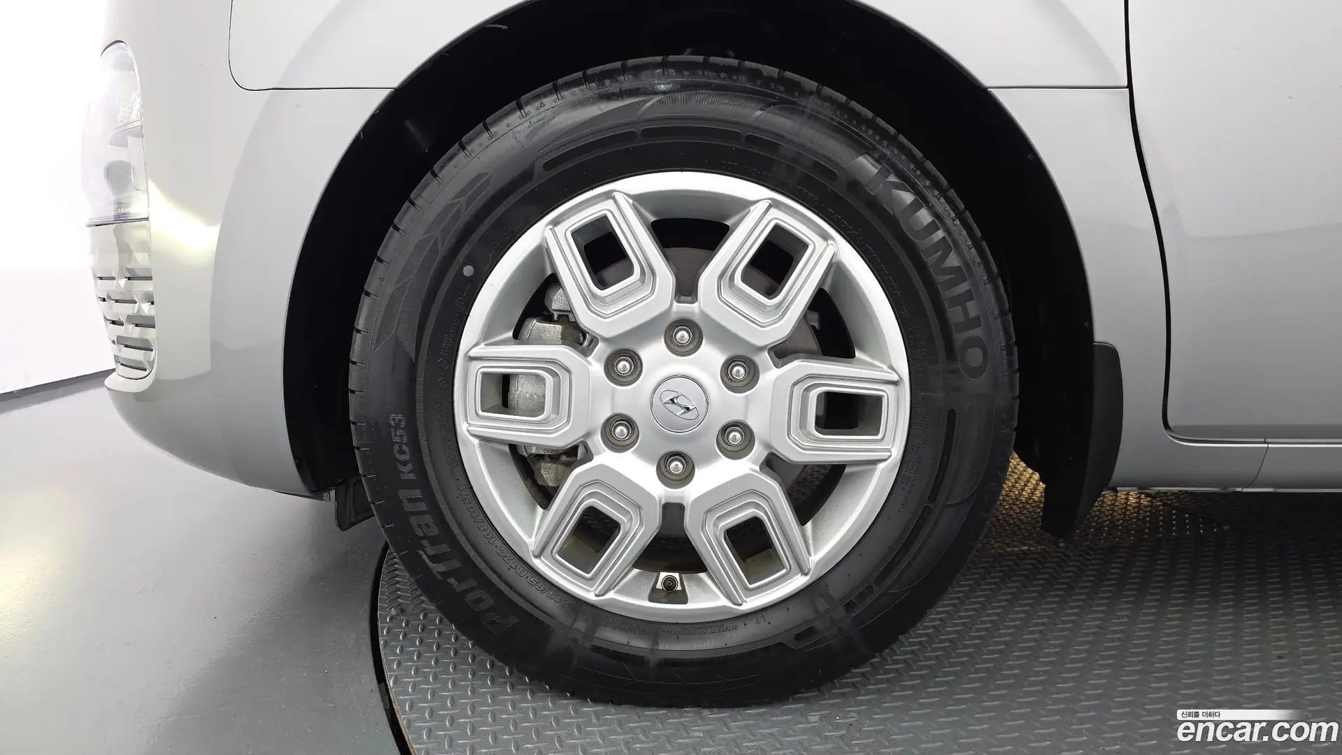 Hyundai Staria L3.5 Cargo 5-Seater