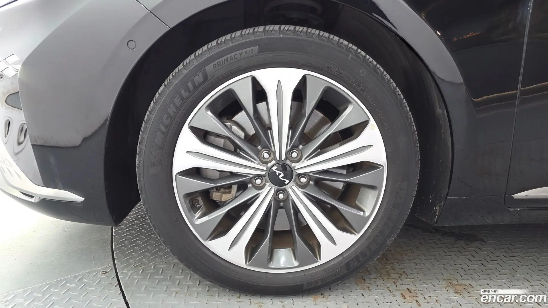 Kia K8 3.5 Gasoline 2WD