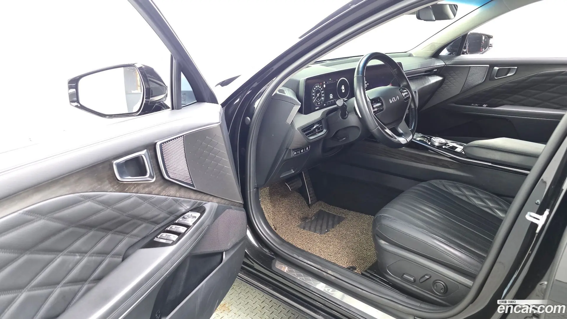 Kia K8 3.5 Gasoline 2WD