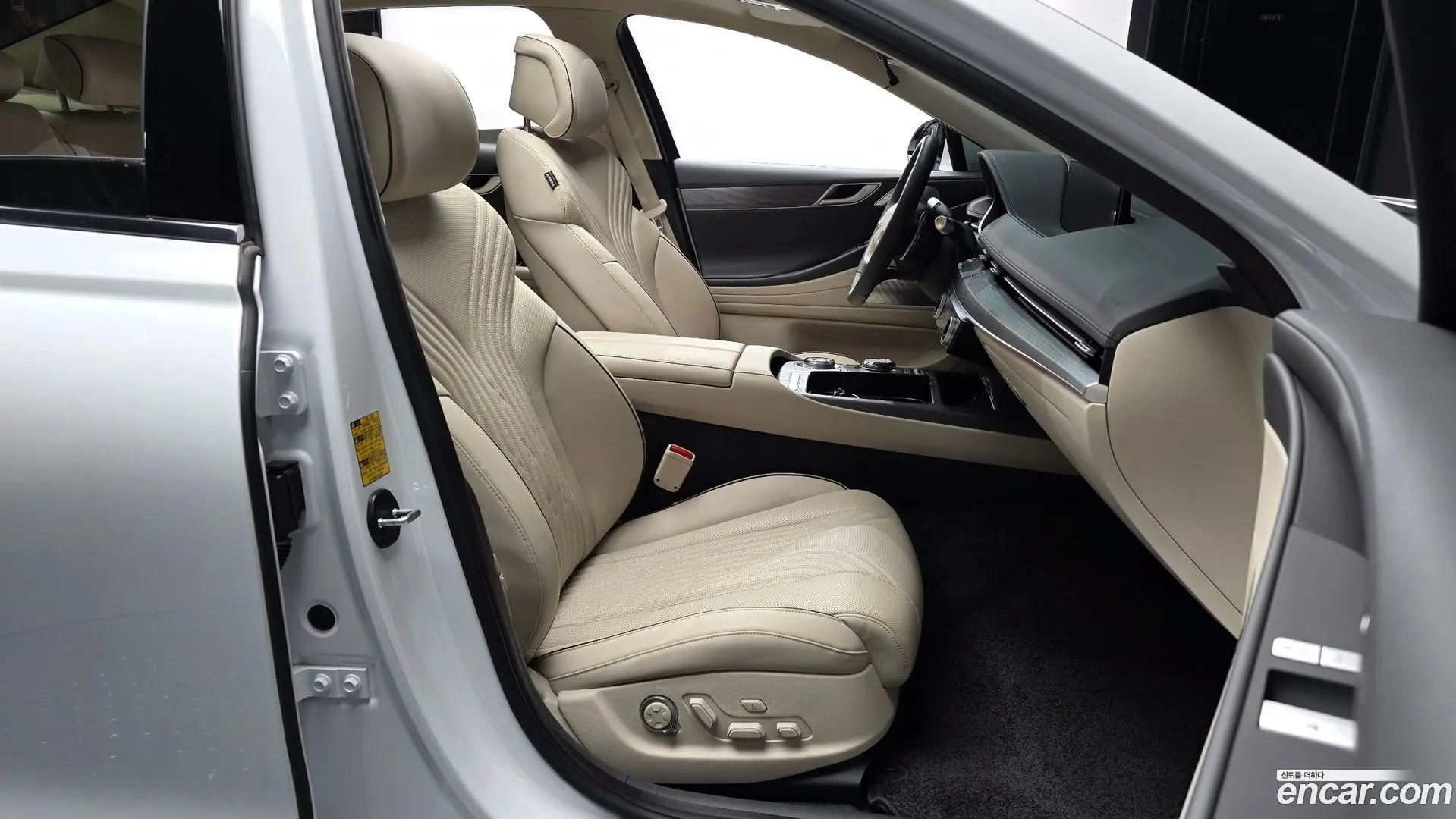 Genesis G80 Gasoline 2.5 Turbo 2WD