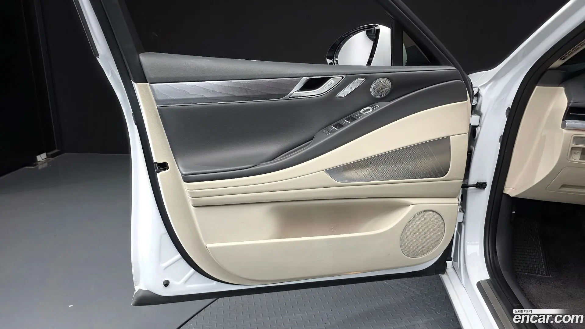 Genesis G80 Gasoline 2.5 Turbo 2WD